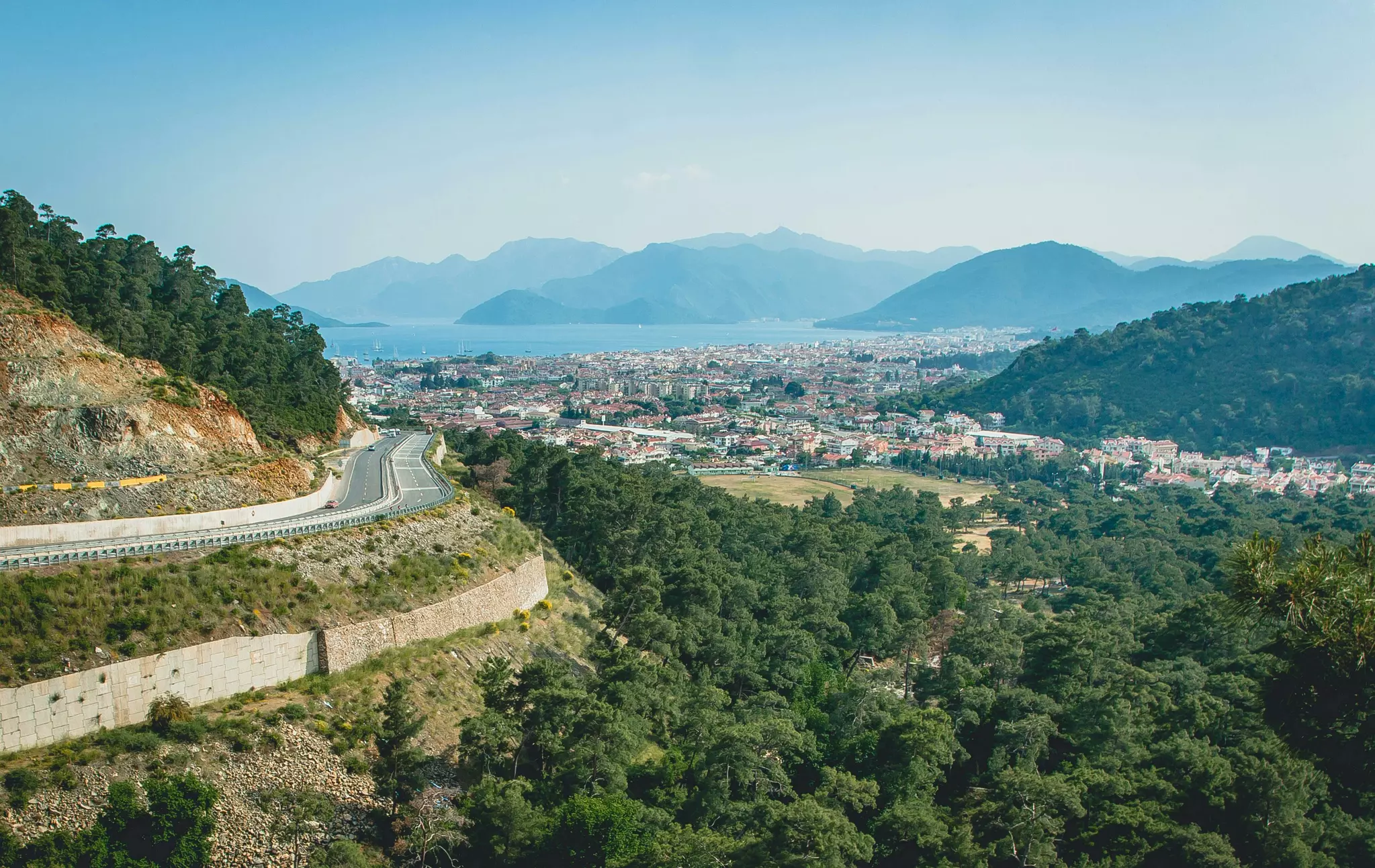 Marmaris aus der Ferne von Land